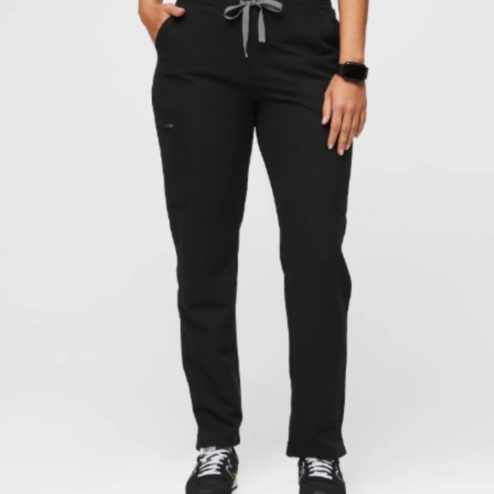 Figs Women’s Black Yola Skinny Scrub Pants - Size M/Tall
